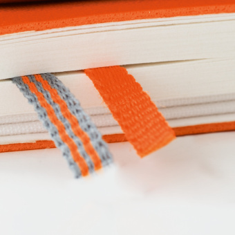 Записная книжка блокнот в мягкой обложке Leuchtturm В5 (в точку), оранжевая