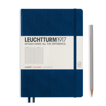 Записная книжка блокнот Leuchtturm A5 (145 x 210 мм) в клетку, темно-синяя
